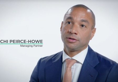 How do r10 build trust with its clients and associates?